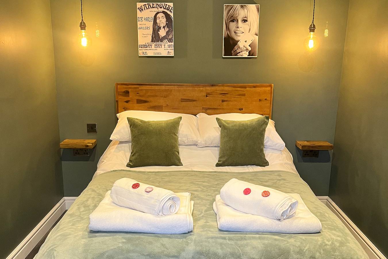Torworth - 1 Bed Barn - Sleeps 3 - Hot Tub in Nottinghamshire