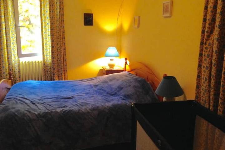 Location de vacances pour 8 personnes, avec terrasse et jardin à Mercuer - 4