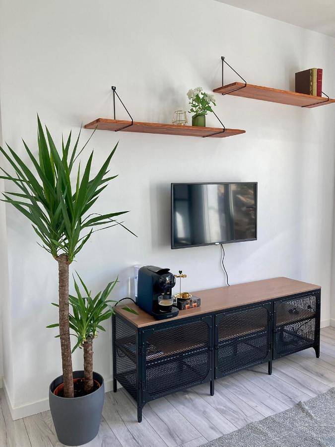 Appartement entier, Studio lumineux Gagny - 2min du Rer in Gagny, Seine-Saint-Denis
