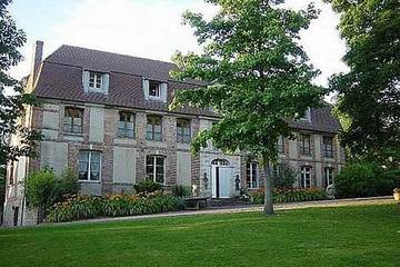 Gîte pour 34 personnes, avec sauna et jardin à Ouilly-le-Vicomte
