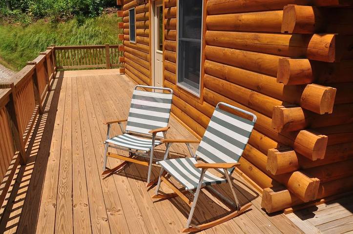 Gîte pour 8 personnes, avec jacuzzi ainsi que terrasse et sauna dans Almond (Caroline du Nord)