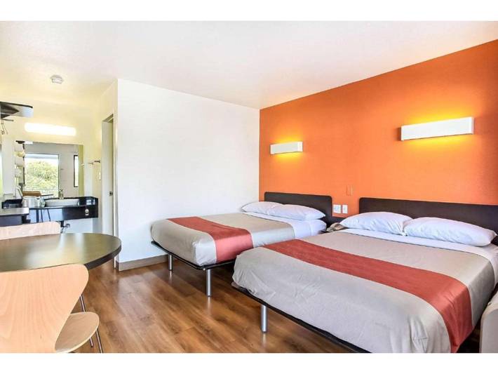 Apartamento entero, Habitación espaciosa con 2 camas matrimoniales | Wifi gratuito in Sunnyvale, Silicon Valley