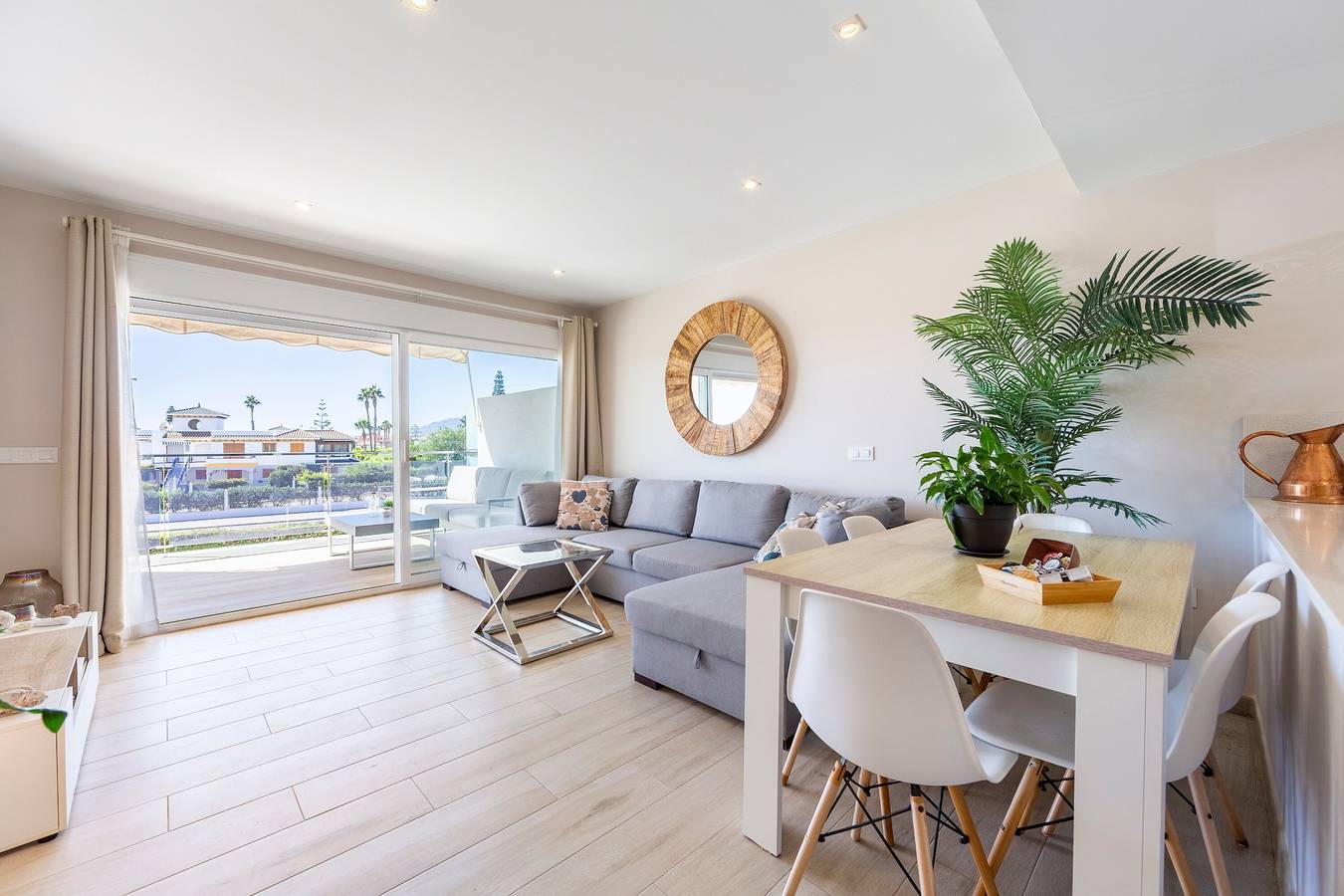 Apartamento entero, Magna vera,  vivienda nueva, luminosa y familiar. in Playas de Vera, Vera