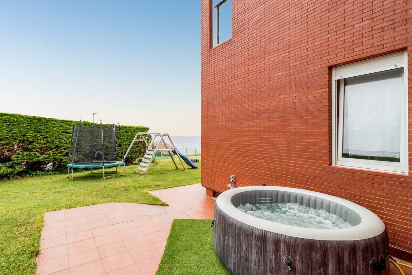 Casa espaciosa con vista al mar en Liencres + jacuzzi in Piélagos, Costa de Cantabria