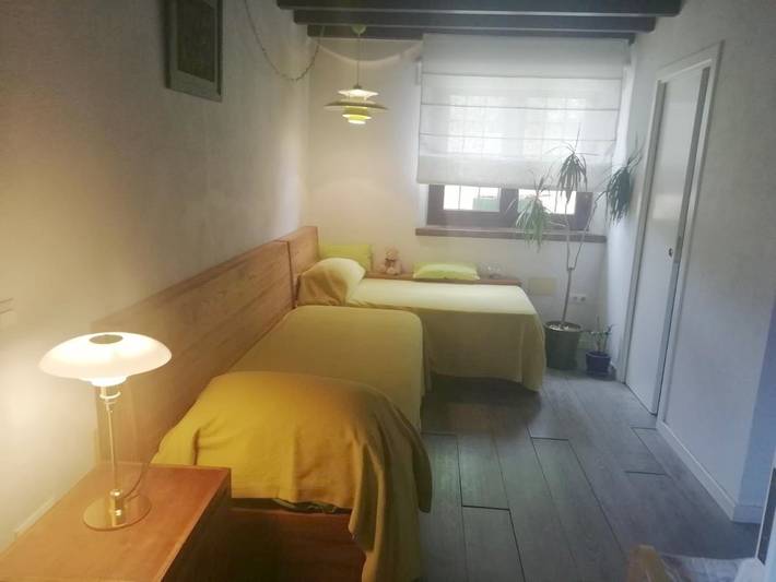 Casa rural para 4 personas, con piscina además de jardín y vistas en Pla de l'Estany - 3