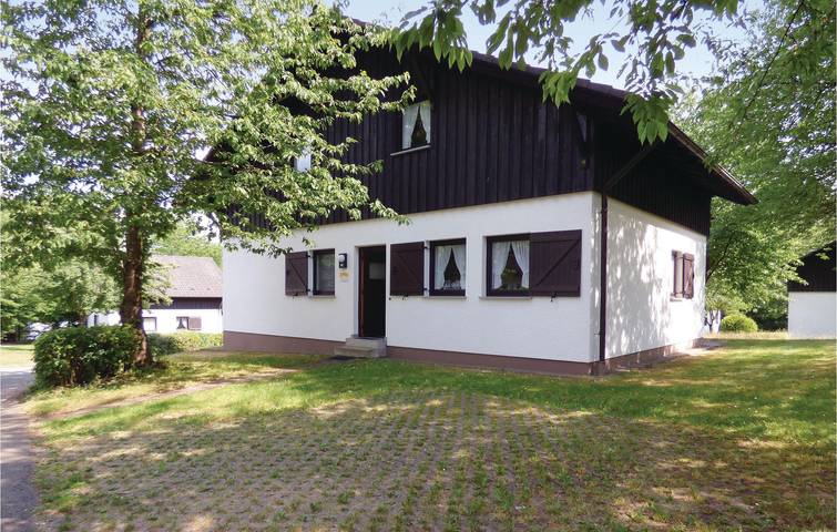 Ferienhaus für 7 Personen, mit Terrasse und Garten im Hunsrück - 2