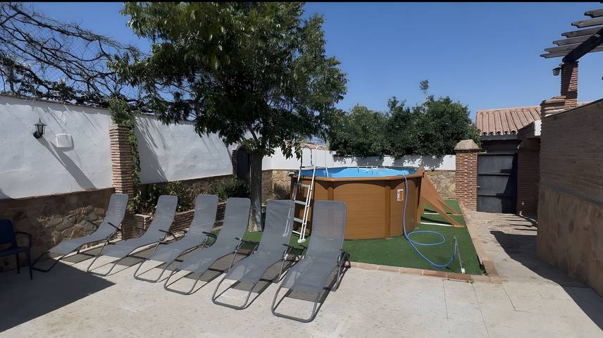Villa 'Aranda' with Mountain View, Wi-Fi and Air Conditioning