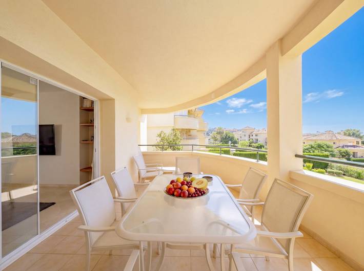 Vakantieappartement voor 6 personen, with balkon and tuin as well as uitzicht op zee in Elviria