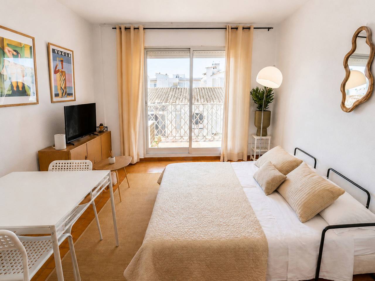 Entire apartment, Comfortable modern apartment - 4 guests in Empuriabrava, Upper Empordà