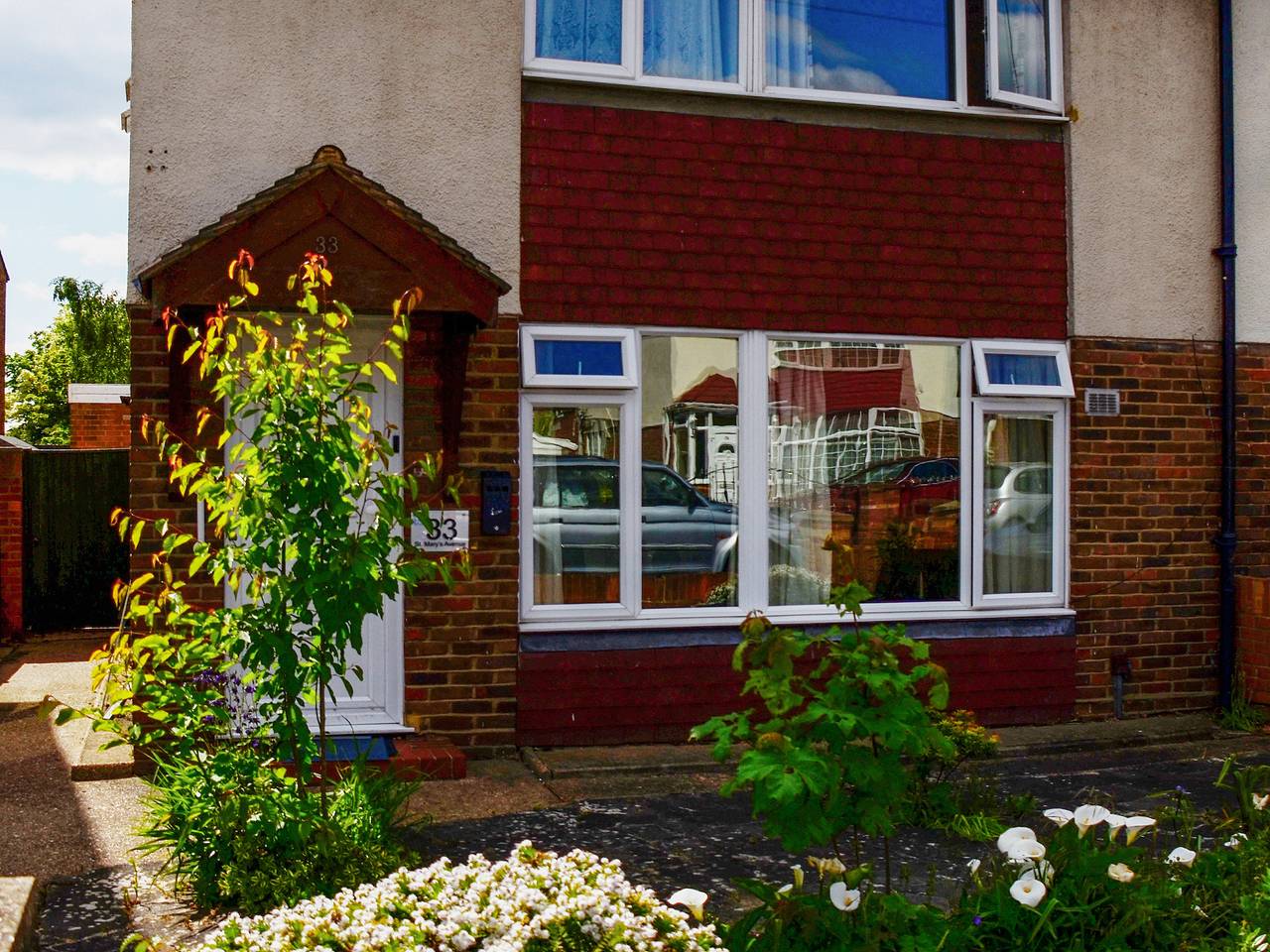 St Mary's Crescent House in Thorpe Park, Colne Valley Park