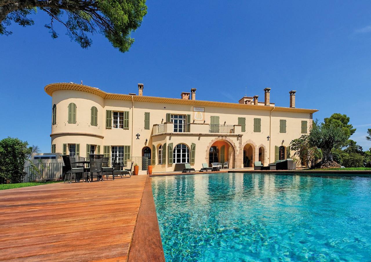 Villa pour 32 Personnes dans Fréjus, Région de Draguignan
