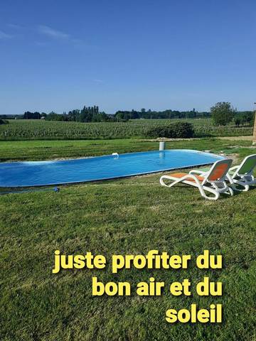 Gîte pour 5 personnes, avec jardin ainsi que terrasse et piscine en Gironde