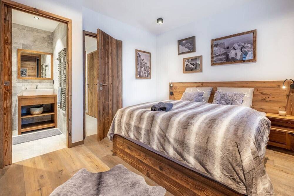 Chalet 7 Summits - Magnificent Modern Chalet with Jacuzzi - Swimming Pool - Sauna in Brevent-Flegere, Chamonix