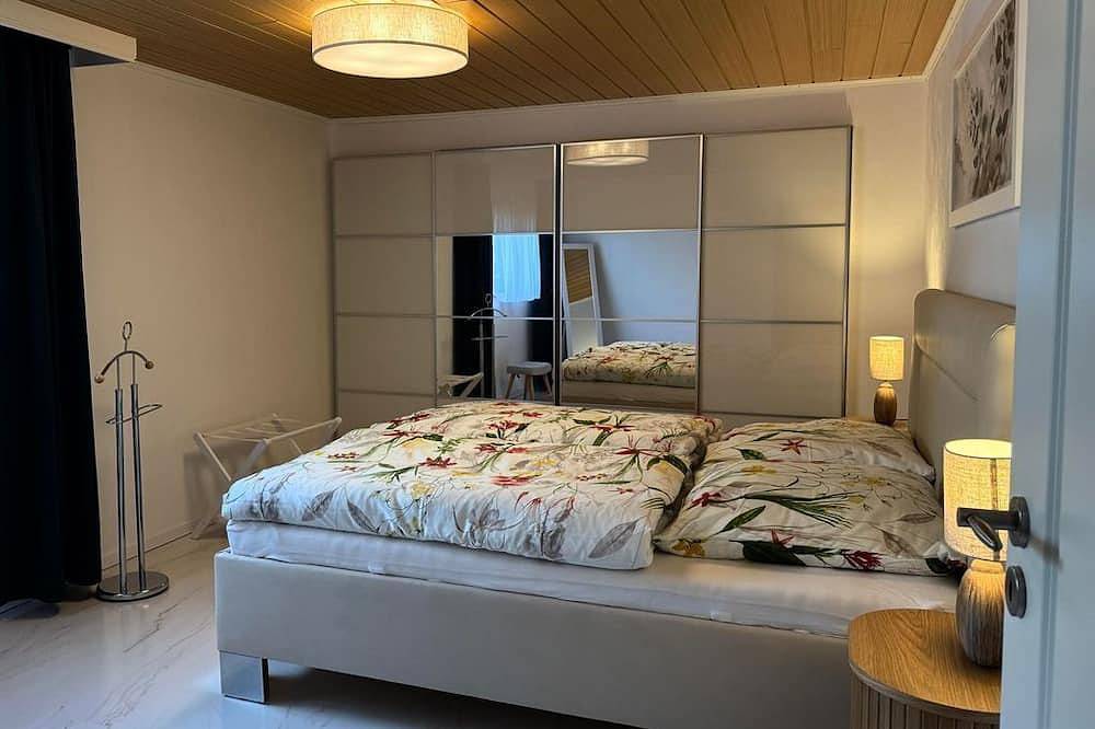 Ganze Wohnung, Ferienwohnung im Kannenbäckerland - gemütliche Ferienwohnung mit Wintergarten in Alsbach, Westerwald