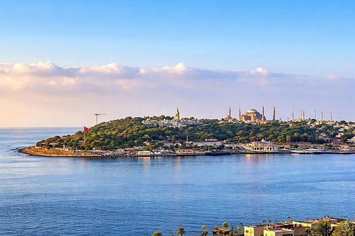 Ganze Wohnung, A Million Dollar View In The Heart Of Istanbul in Beyoğlu, Istanbul
