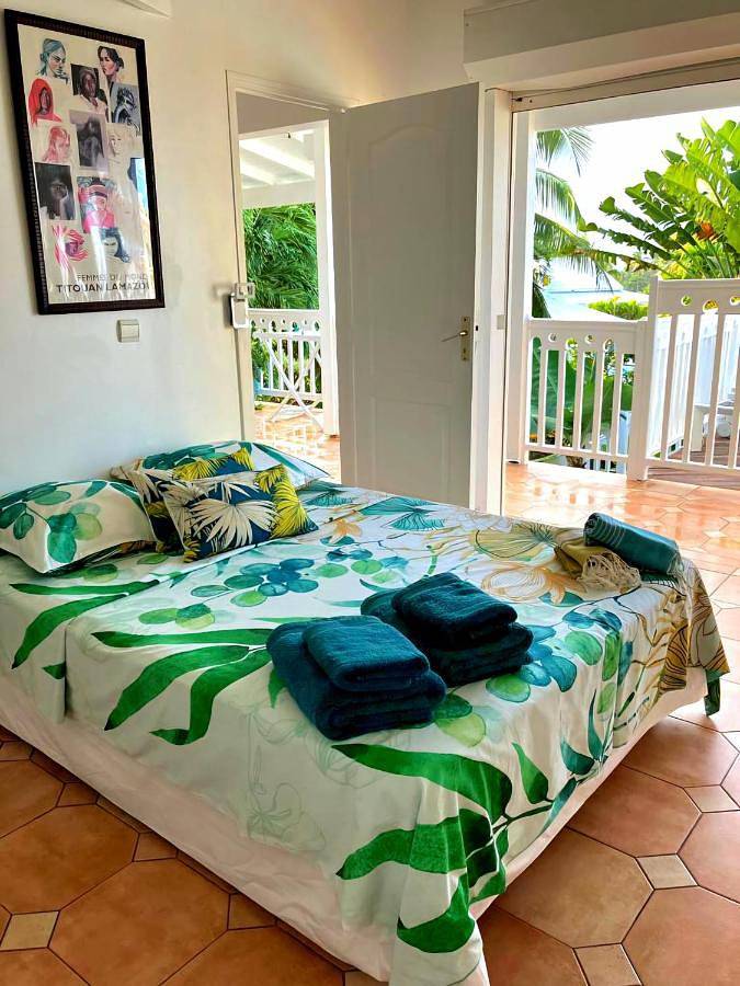 Location de vacances pour 10 personnes, avec jardin ainsi que vue et piscine dans Plage de l'Autre Bord - 4