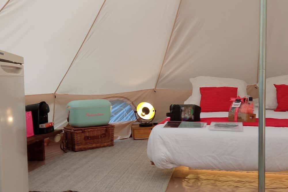 Treehouse in rural forest area, charming Tipi Glamping tent in downtown area in Ruiloba, Cantabrian Coast