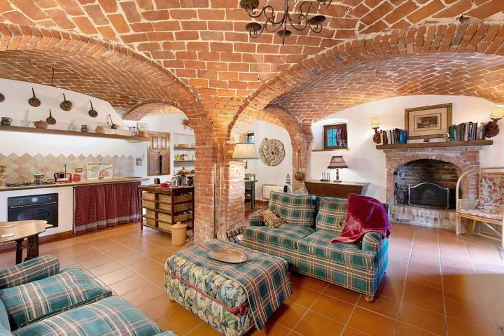 Appartamento intero, Appartamento "La Casa delle Foglie Rosse" con Giardino Condiviso e Wi-Fi in Morsasco, Provincia d'Alessandria