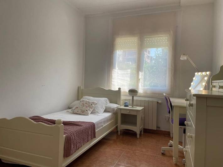 Location de vacances pour 8 personnes, avec piscine ainsi que jardin et vue, animaux acceptés à Gérone - 3