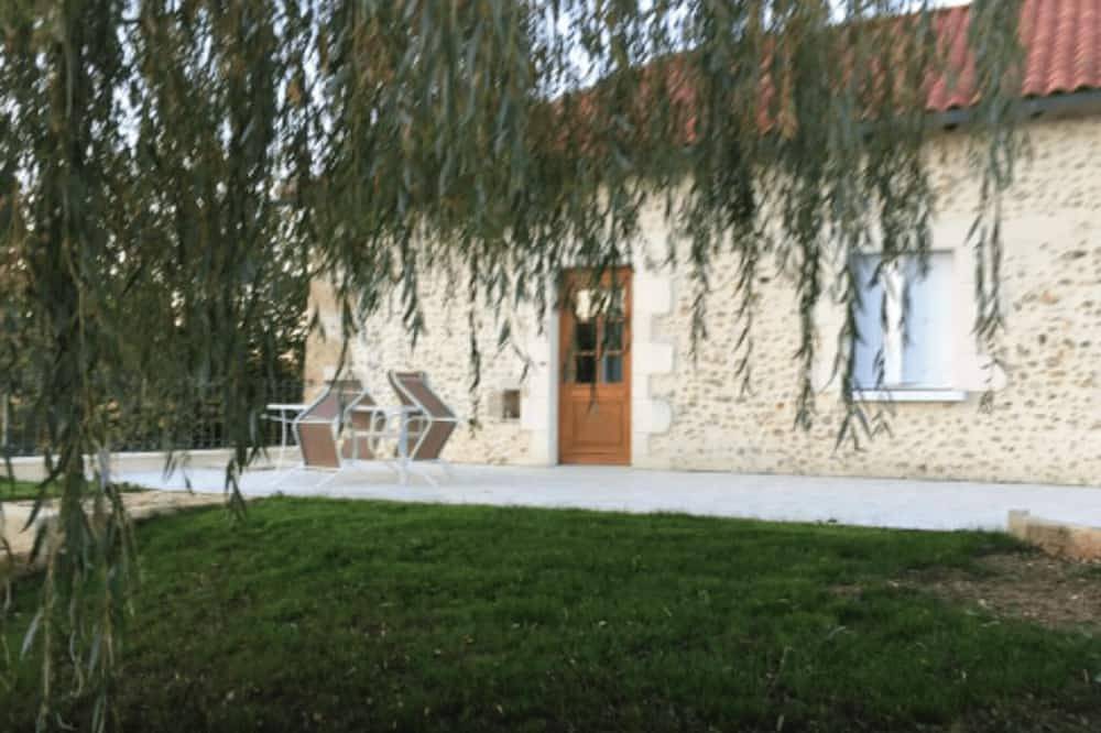 Gite Lilas in Notre-Dame-de-Sanilhac, Périgord Blanc