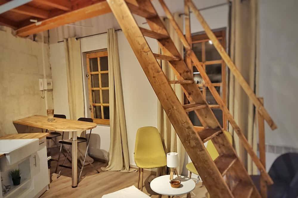 Appartement entier, ☀Duplex Berenice☀centre historique★Wifi★city view in Arles, Région d'Arles