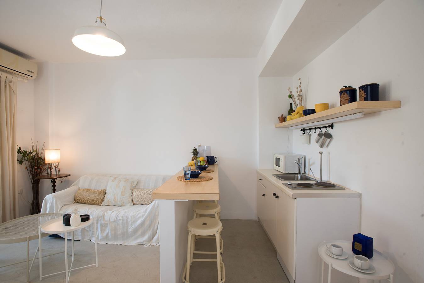 Holiday Home 'Lea Lodge 3 Mykonos  ' with Shared Pool, Private Terrace and Wi-Fi in Mykonos