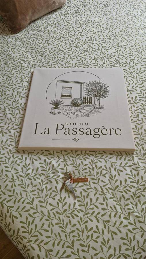 Gîte pour 2 personnes, avec Terrasse et Jardin à Plouvorn - 3