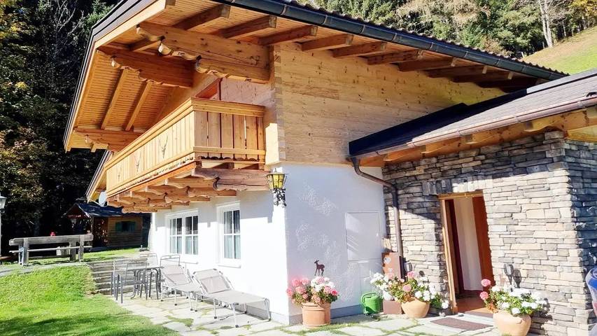 Ferienhaus für 7 Personen, mit Balkon und Terrasse in Flachau