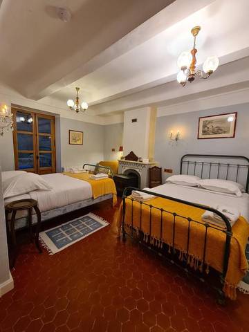 Chambre d’hôte pour 2 personnes, avec jardin ainsi que balcon et vue à Saint-Martin-d'Entraunes