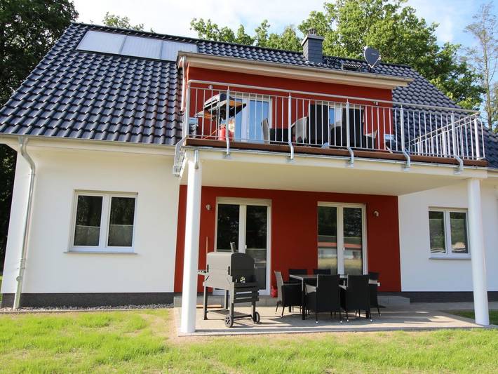 Ferienwohnung für 4 Personen, mit Balkon und Terrasse sowie Garten und Sauna in Krakow am See - 2