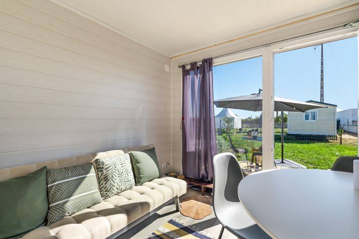 Apartamento vacacional entero, Tiny House con Piscina Compartida, Wi-Fi y Aire Acondicionado in Halbinsel von Setúbal