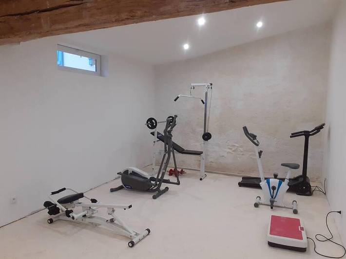 Gîte pour 2 personnes, avec jacuzzi et terrasse ainsi que piscine et jardin à Verdelot - 3