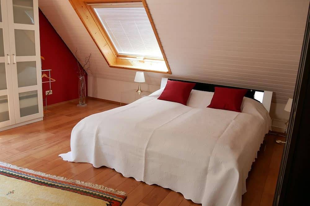 Entire apartment, Cozy vacation apartment (55sqm) at the nature reserve in Lauf an der Pegnitz, Frankenalb