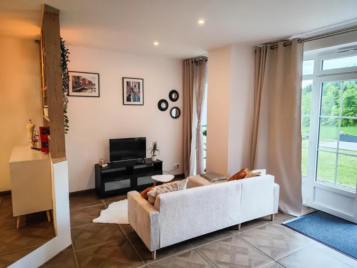Ferienwohnung für 3 Personen, mit Terrasse und Garten sowie Ausblick - 1