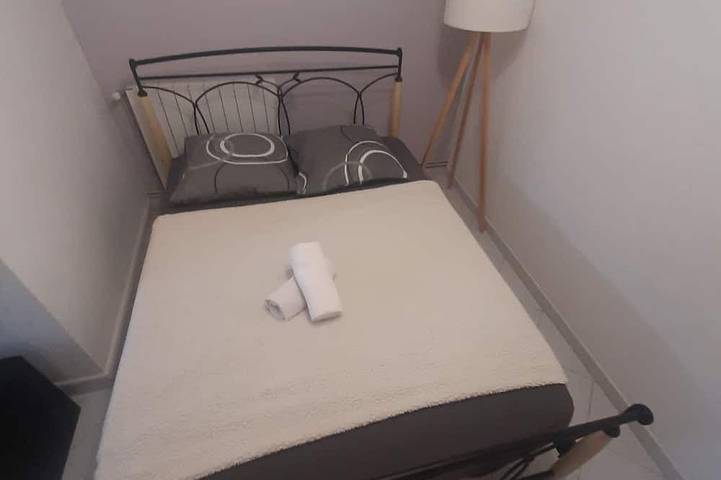 Ganze Wohnung, Sehr geräumige Wohnung in einer Villa in Ajaccio, Ajaccio und Umgebung