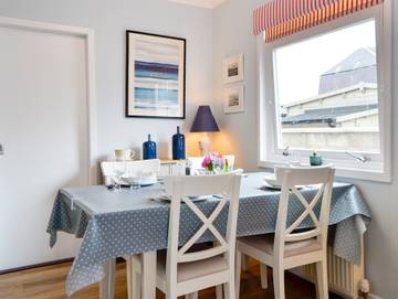 Log Cabin for 4 People in Angus, Scotland, Photo 4