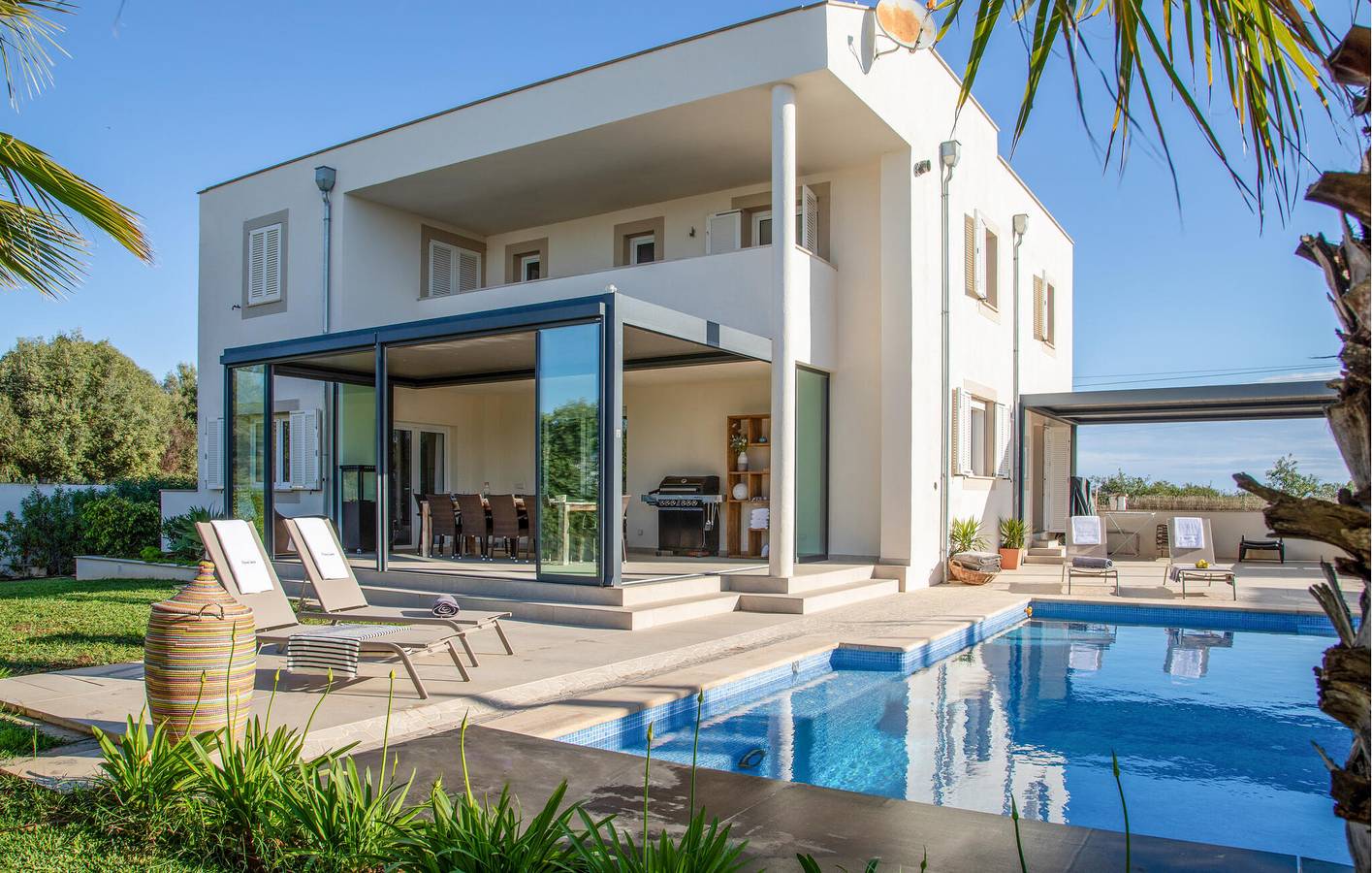 Geräumige 240 m² große Ferienwohnung mit Pool, Grill und WLAN in der Nähe des Strandes Arenal dels Ases in Portocolom, Felanitx
