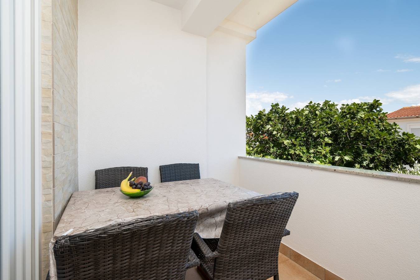 Ganze Wohnung, 1-Zimmer-Ferienwohnung mit Terrasse Vir A-23221-b in Vir