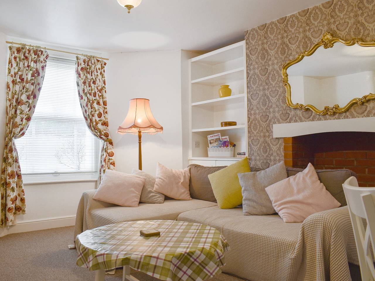 Flat 1 Garden View - Ukc4221 in Lowestoft, Sunrise Coast