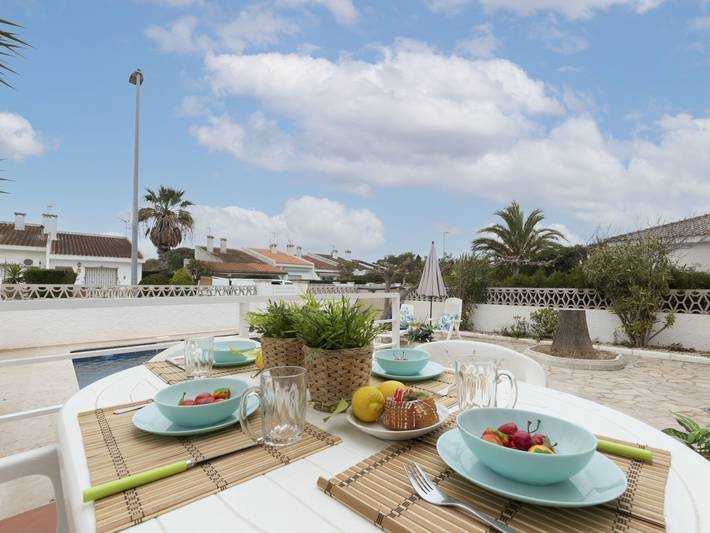 Location de vacances pour 7 personnes, avec terrasse à Deltebre - 3