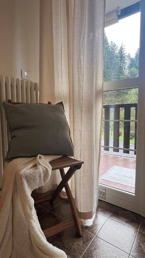 Gîte pour 5 personnes, avec vue et balcon à Arta Terme - 3