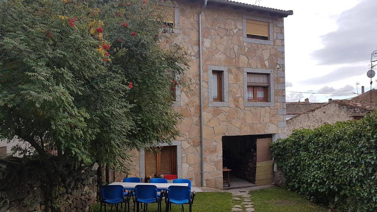 Three-Bedroom Townhouse in Navarredonda de Gredos, Provincia de Ávila
