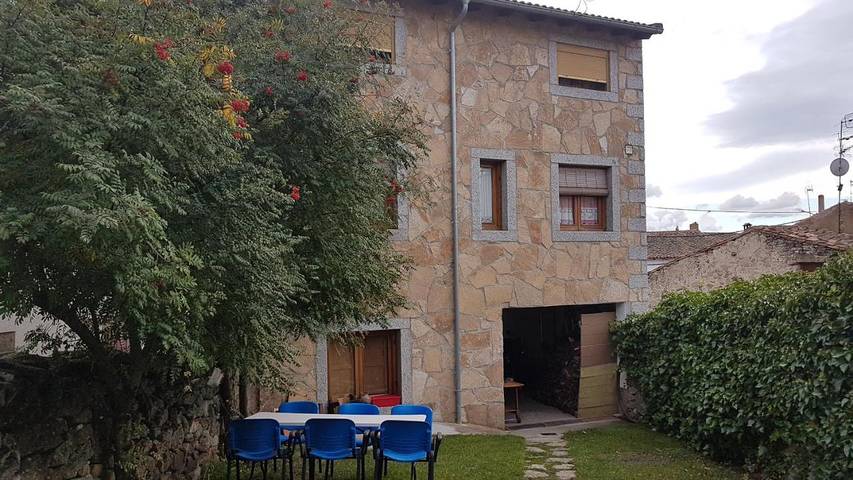 Three-Bedroom Townhouse in Navarredonda de Gredos, Provincia de Ávila