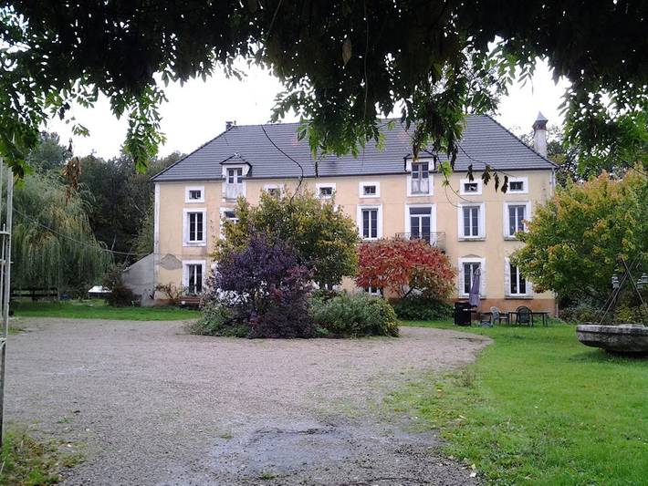 Gîte pour 9 personnes, avec balcon et jardin