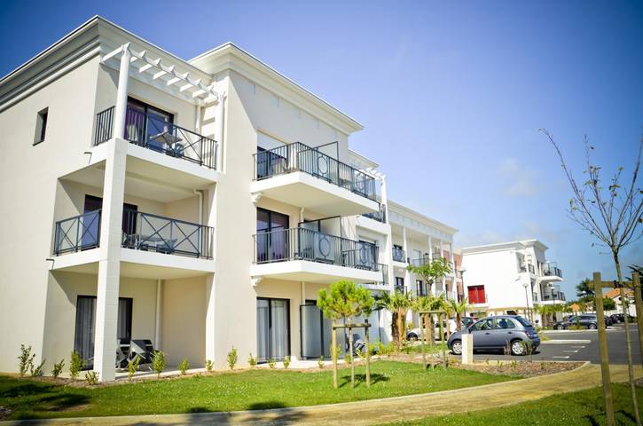 Apartamento para 4 personas, con piscina y balcón, Familias con niños en La Baule-Escoublac