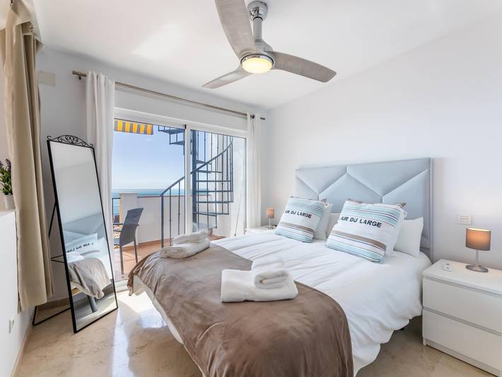 Appartamento intero, Appartamento vacanze per 4 persone con vista oceano in La Capellania, Benalmádena