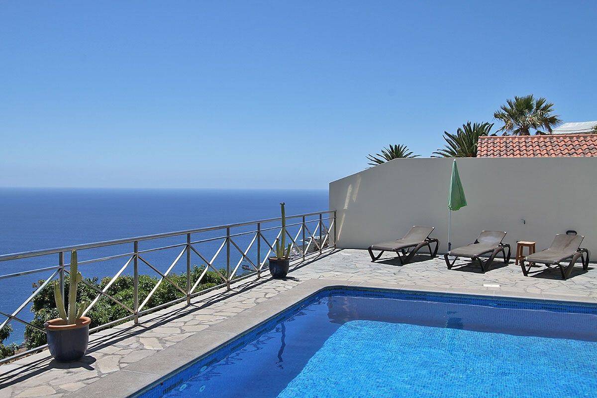 Apartamento inteiro, Apartamento 'Moijama 10' com vista para o mar, piscina partilhada e acesso Wi-Fi in Puerto Naos, Los Llanos de Aridane