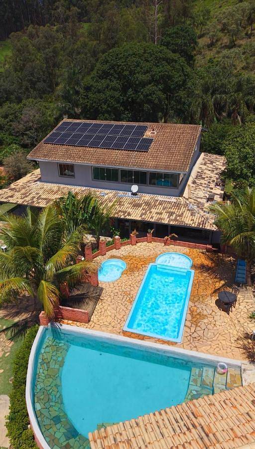 Casas e apartamentos de temporada para 16 pessoas, com jardim e vista e ainda piscina infantil and piscina no Interior de São Paulo