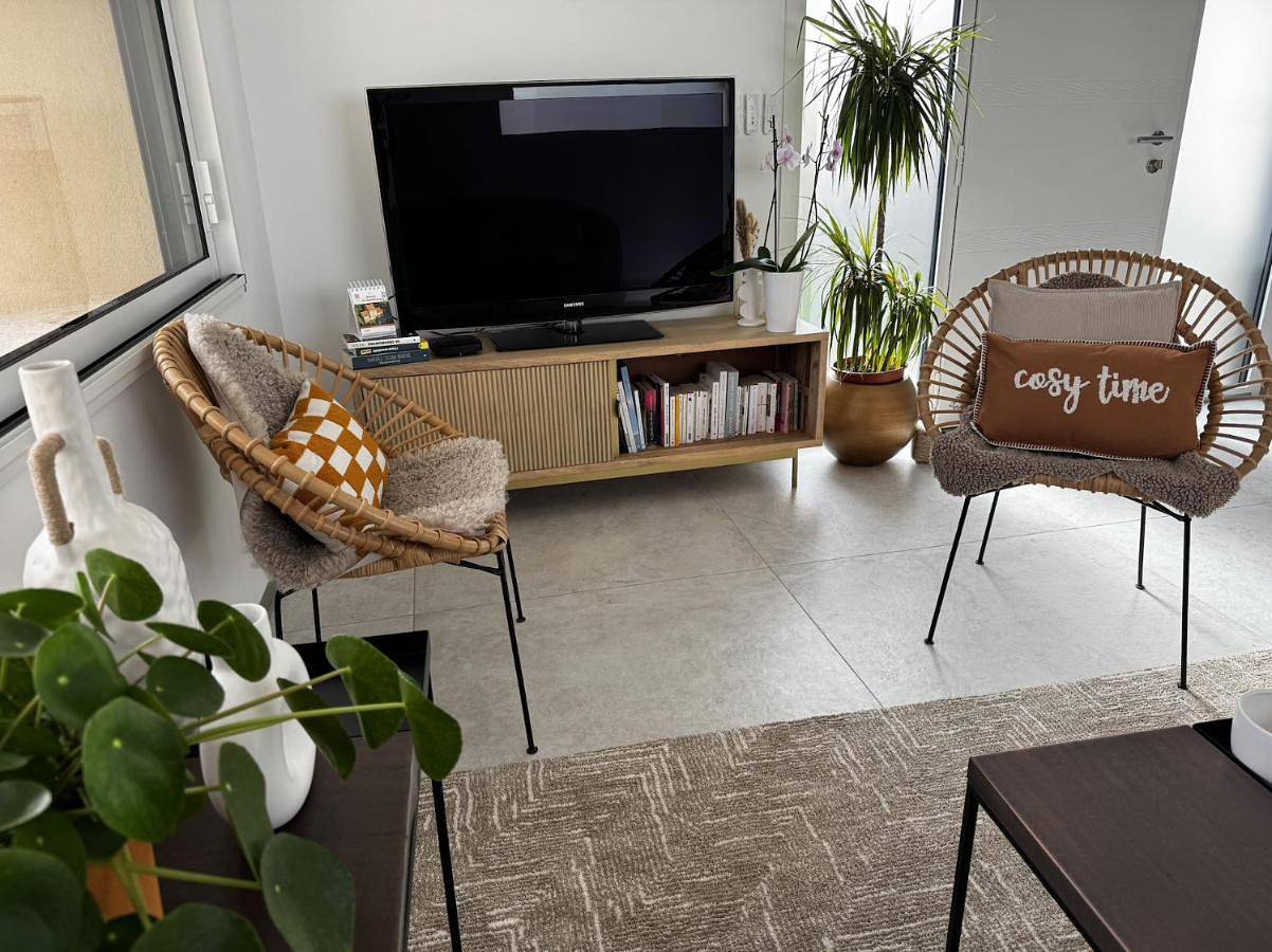Two-Bedroom House in Nesmy, Région de La Roche-sur-Yon