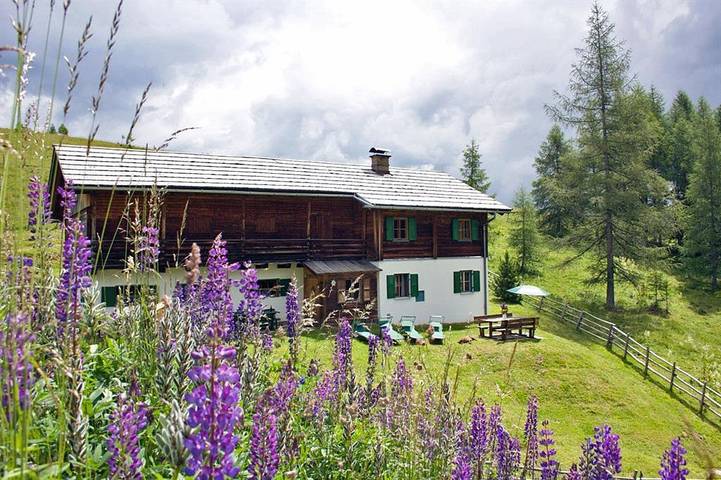 Ferienwohnung für 7 Personen, mit Balkon und Garten am Falkertsee
